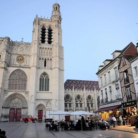Super Appartement T3 Proche Gare Sens Exteriör bild